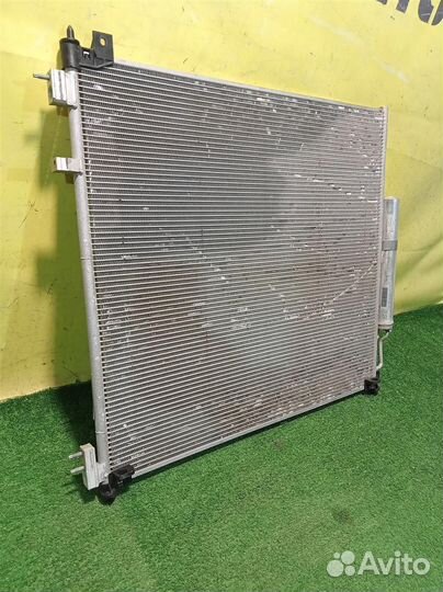 Радиатор кондиционера Land Rover Discovery 5 2016