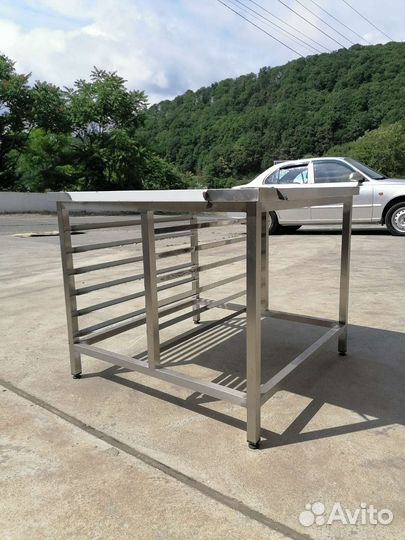 Подставка под пароконвектомат нержавеющая