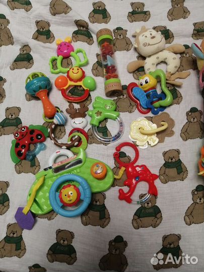 Игрушки пакетом до года