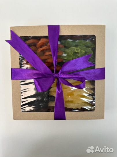 Подарочный набор из сухофруктов