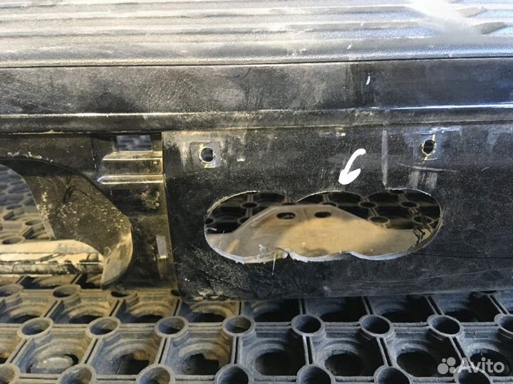 Бампер задний Lexus LX