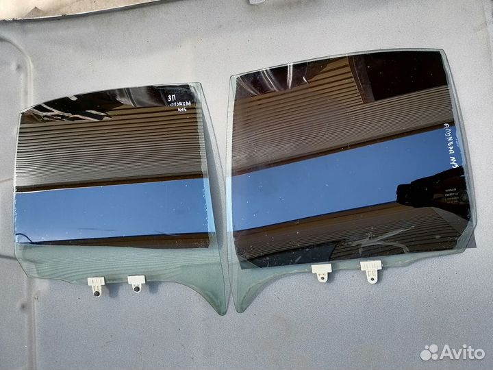 Стекло двери задней дляNissan Almera N15 1995-2000