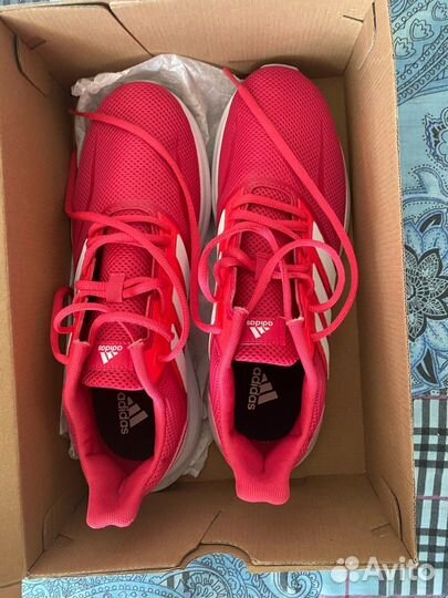 Кроссовки adidas