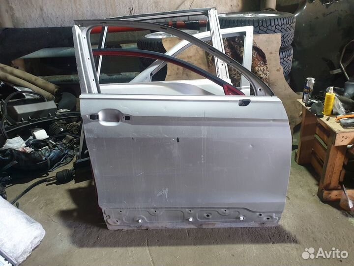 Дверь передняя правая Volkswagen Tiguan 2