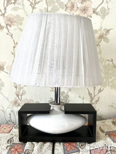 Лампа настольная