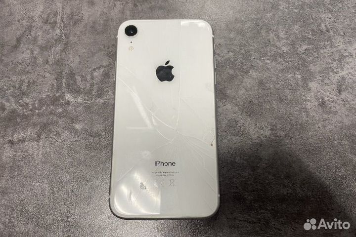 Телефон iPhone xr