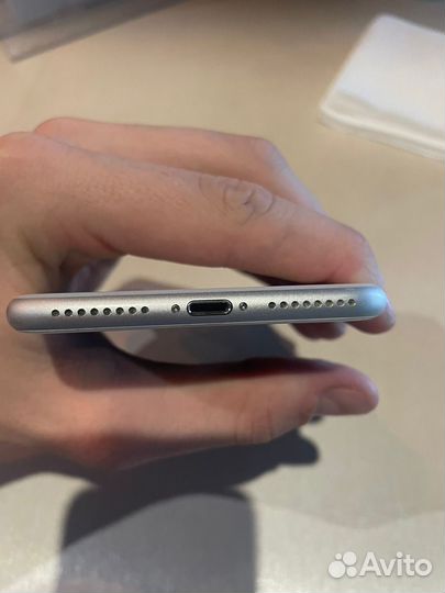 Телефон iPhone 8 plus