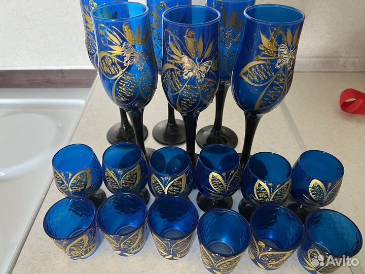 Набор фужеров и рюмок