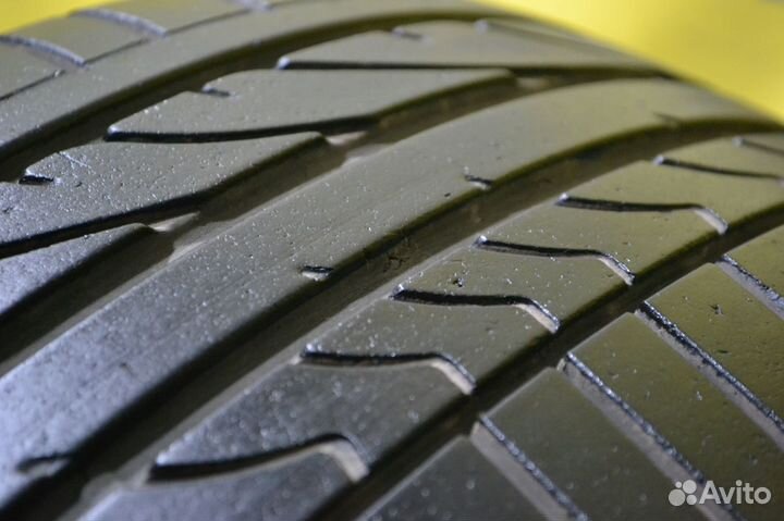 Bridgestone Potenza RE050A 215/50 R17