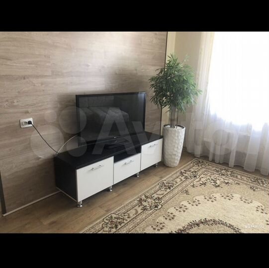 2-к. квартира, 75 м², 8/12 эт.