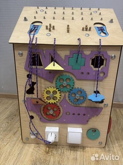 Бизиборд большой дом 63*44*43