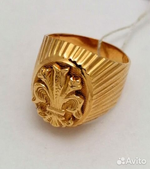 Перстень / размер 18,5 / 8,77г / Золото583