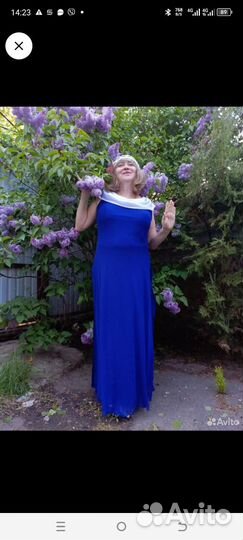 Платья вечерние