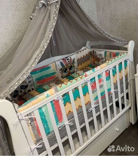 Бортики в кроватку с постельным бельем