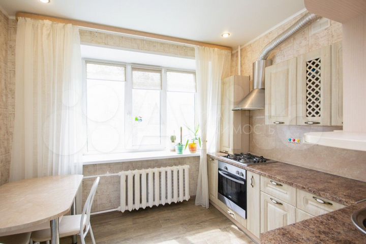 2-к. квартира, 62 м², 1/5 эт.