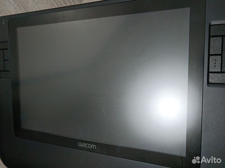 Графический планшет-дисплей wacom DTZ-1200W