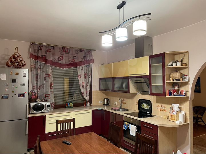 Коттедж 102 м² на участке 8 сот.