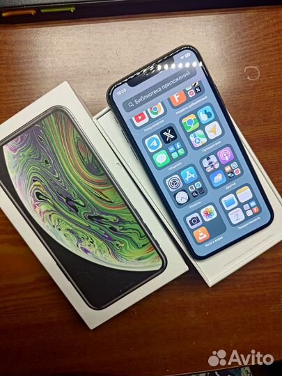 iPhone Xs, 64 ГБ