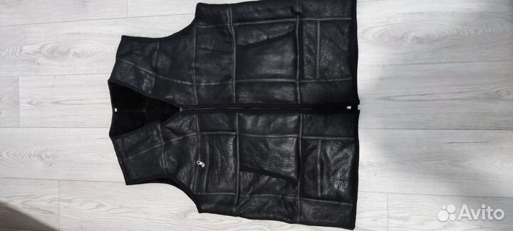 Жилет меховой безрукавка