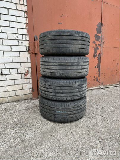 Pirelli P Zero 275/35 R20 102Y