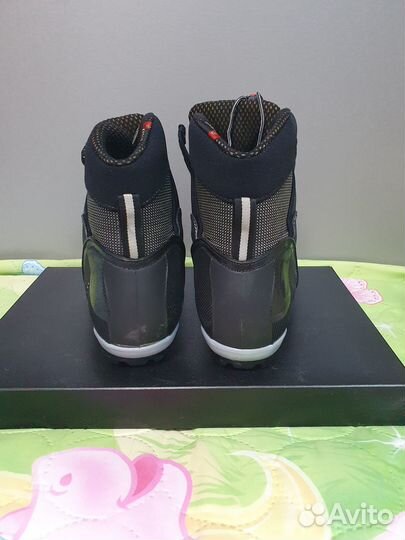 Лыжные ботинки Rossignol. 42.5