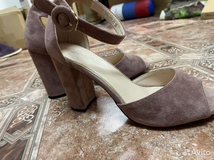 Босоножки женские 38 размер