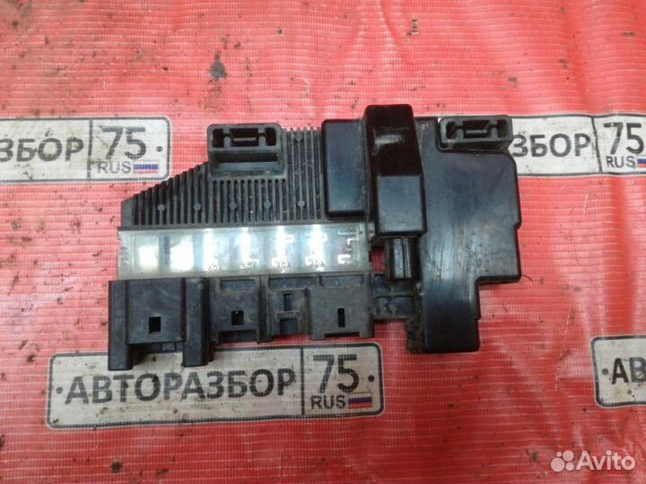 Блок предохранителей Suzuki Escudo TD54W J20A 2005