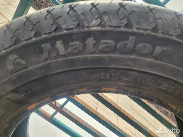 Motomaster Total Terrain A/P 25/25 R25