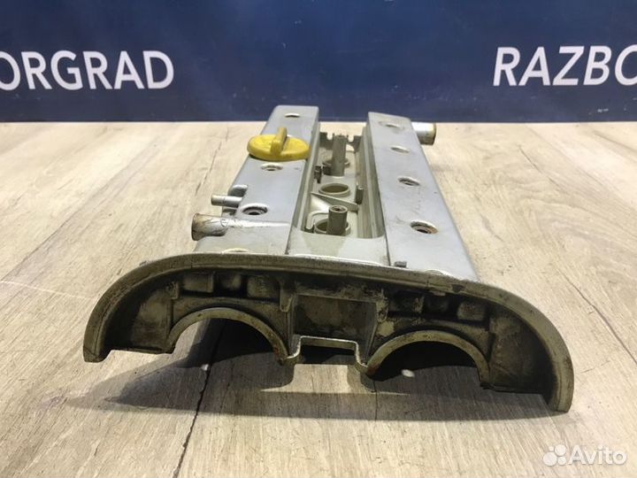 Крышка клапанная Opel Vectra B 1.8 X18XE 1998