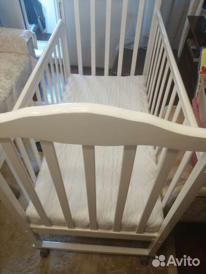 Детская кроватка