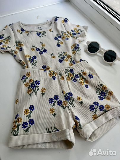 Костюм для девочки H&M 98 новый