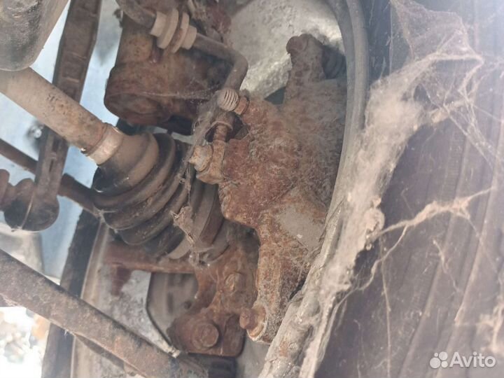 Стойка передняя Шевроле Авео т 300