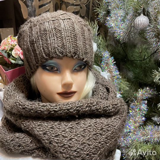 Комплект шапка и снуд