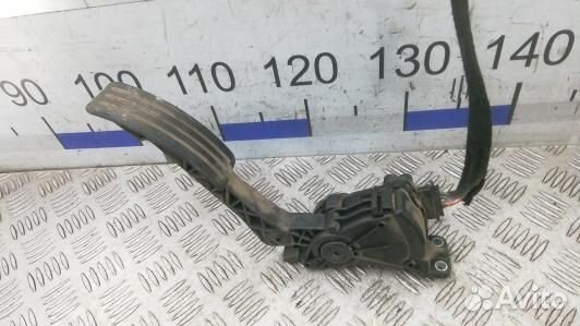 Педаль газа dacia logan 1 (6AR04NW01)