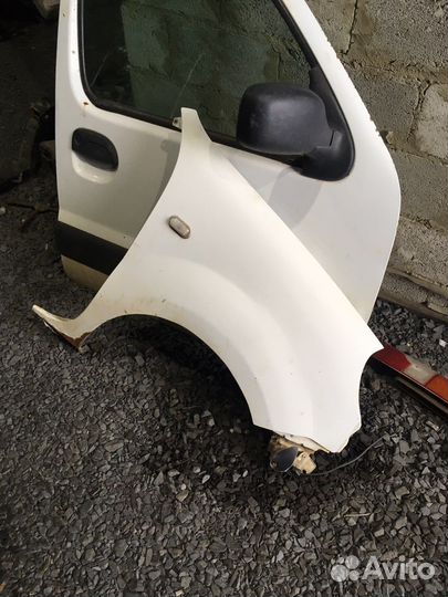 Renault Kangoo крыло переднее правое