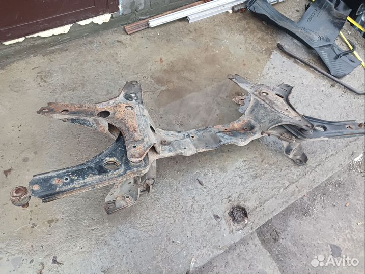 Подрамник ford escort