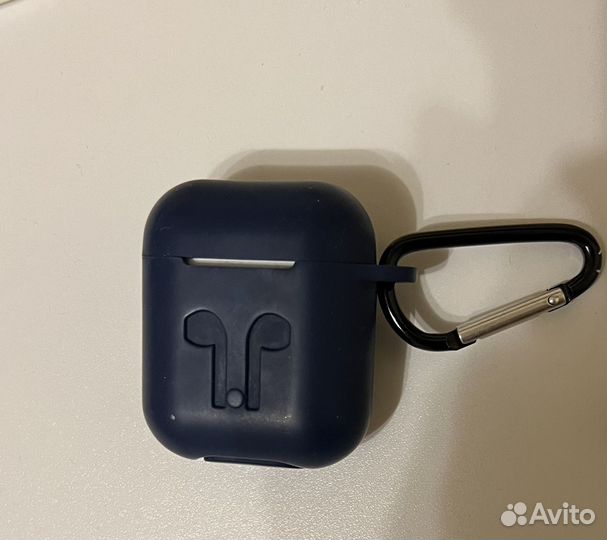 Продам беспроводные наушники apple airpods