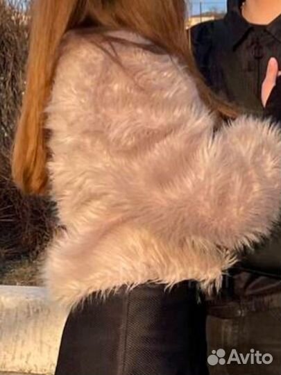 Шуба женская искуственная короткая