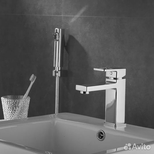 Смеситель для раковины с гигиеническим душем Shevanik S8271, хром