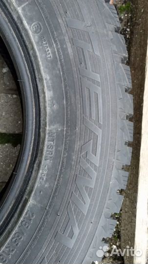 Nitto Therma Spike 215/65 R16