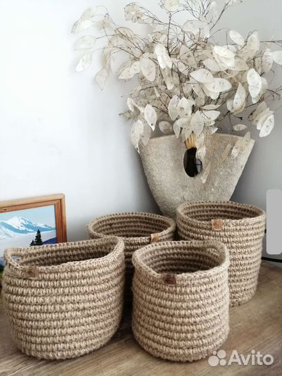 Корзина вязаная из джута