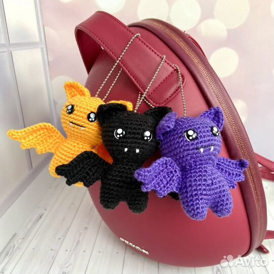 Летучие мышки - вязаные игрушки-брелочки