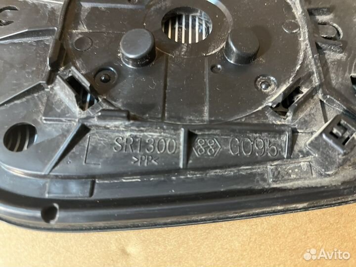 Левое зеркало заднего вида Toyota RAV4 40