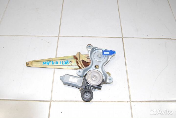 Стеклоподъемник задний левый Toyota Matrix 1