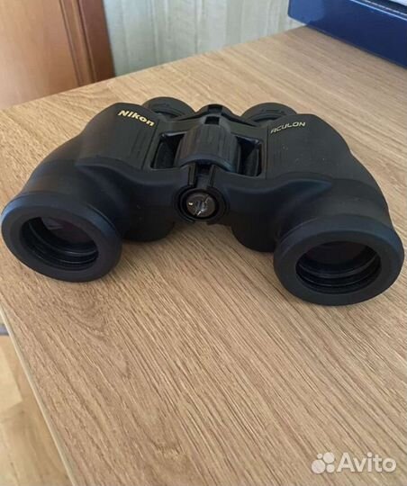 Бинокль Nikon aculon a211