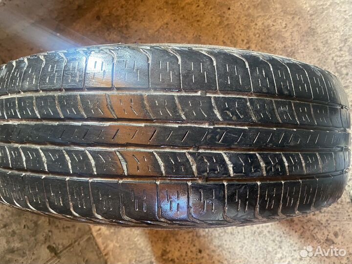 Kumho Road Venture APT KL51 205/70 R15