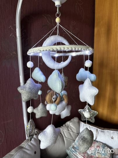 Карусель на кроватку