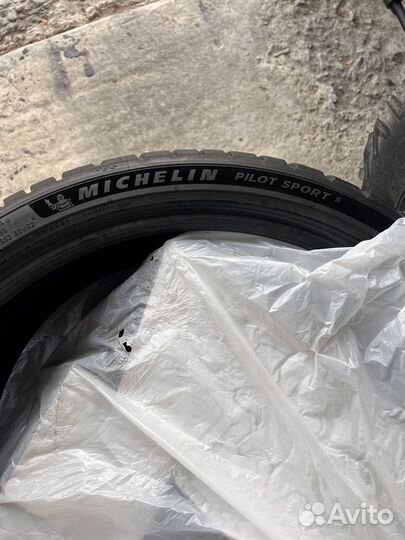 Michelin Pilot Sport 5 245/35 R20