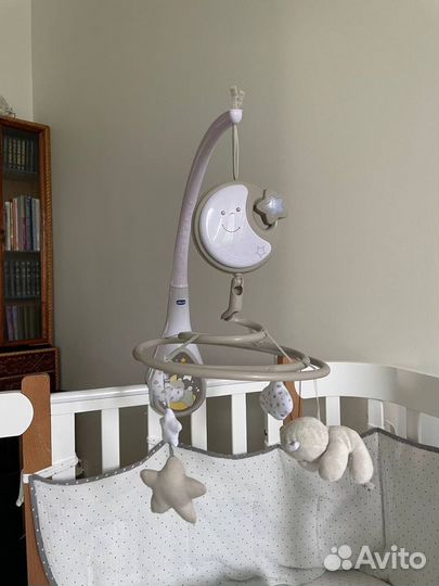 Мобиль для детской кроватки