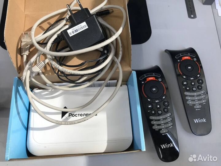 WiFi роутер Ростелеком, пульты Wink